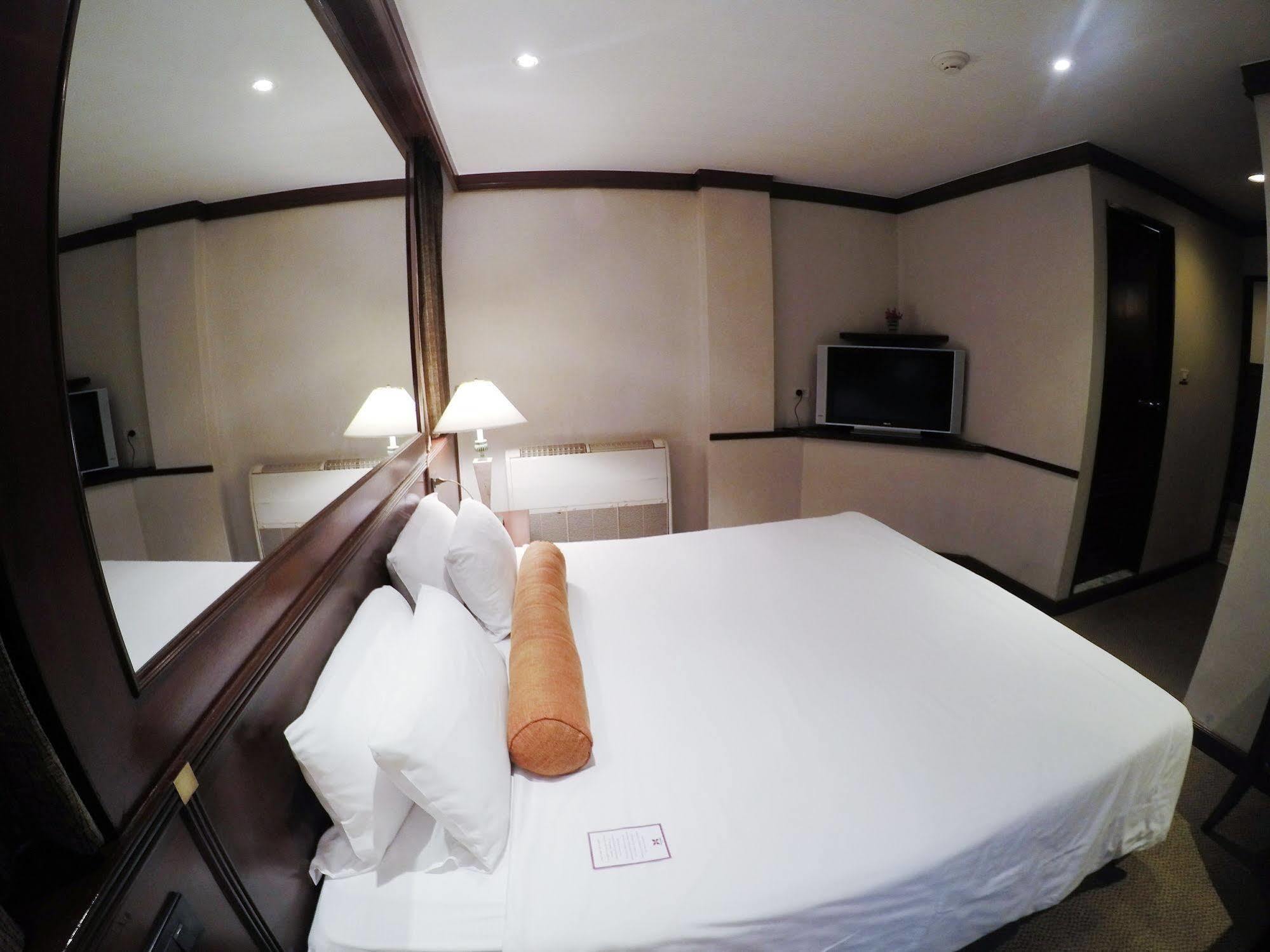 City Lodge Bangkok Ngoại thất bức ảnh